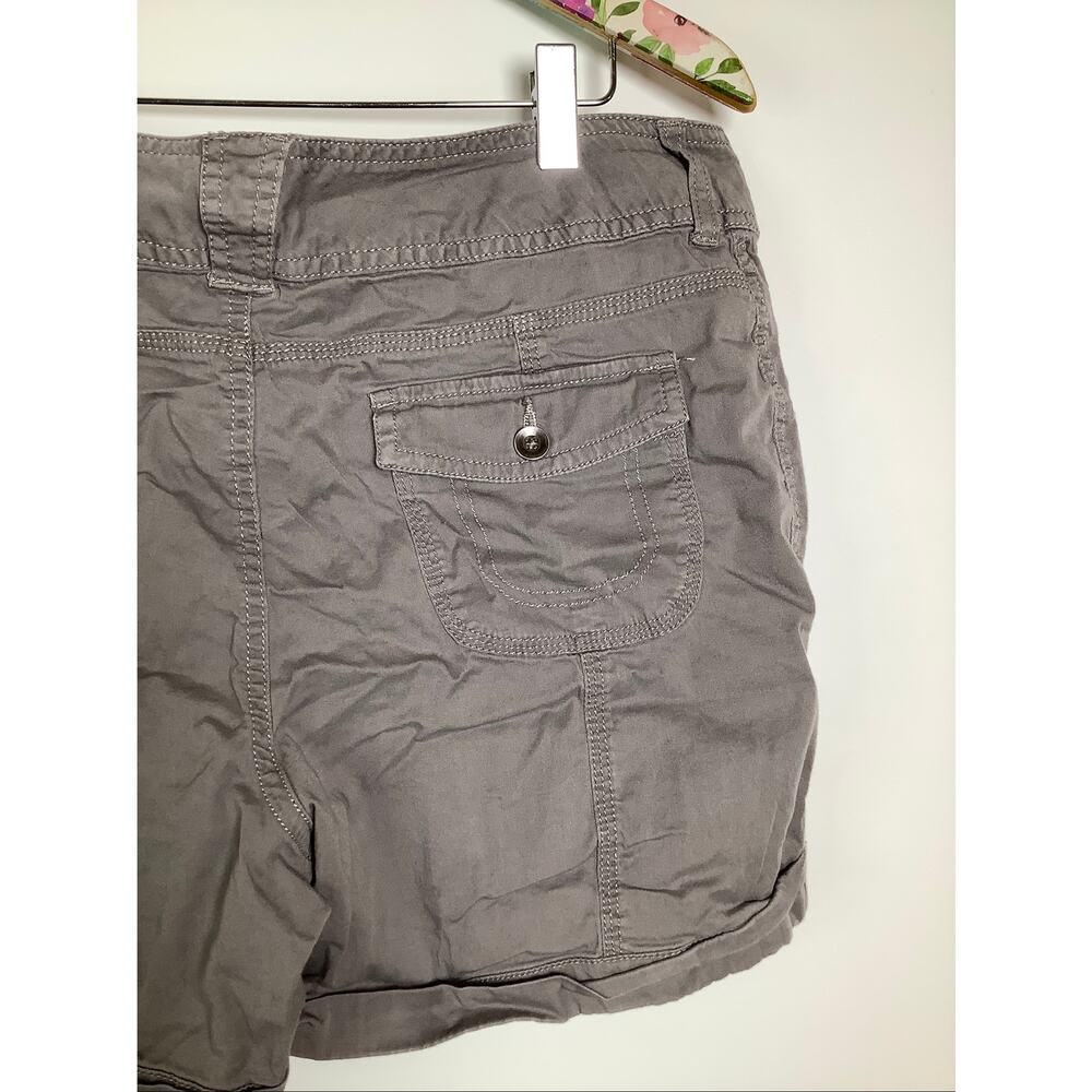 Sonoma Goods for Life Women's 12 Grey Cargo Shorts Utility Gorpcore Y2K W8-7 - Picture 4 of 6